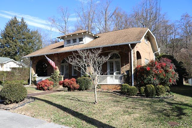 1st image of 1165 Piedmont Ave