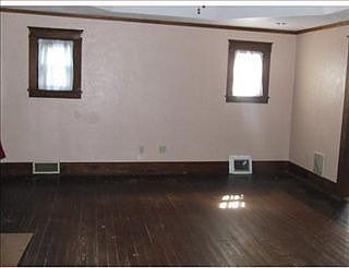 4th image of 124 Carnegie Ave