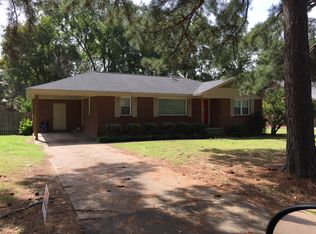 208 Georgia St, Batesville, MS 38606