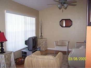 5th image of 2434 Sweetwater Blvd