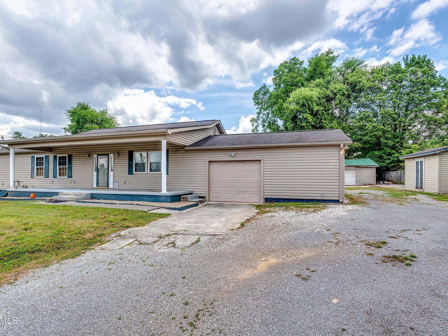 2609 Avondale Ave, Knoxville, TN 37917 Zillow