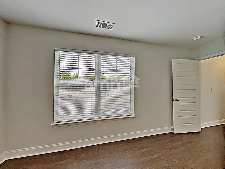 5502 Central Grove Sq — Photo 12