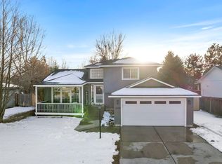 1839 N Salmon River Ln, Greenacres, WA 99016