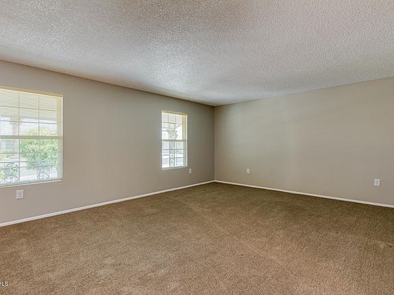 4th image of 9404 W Cedar Hill Cir N