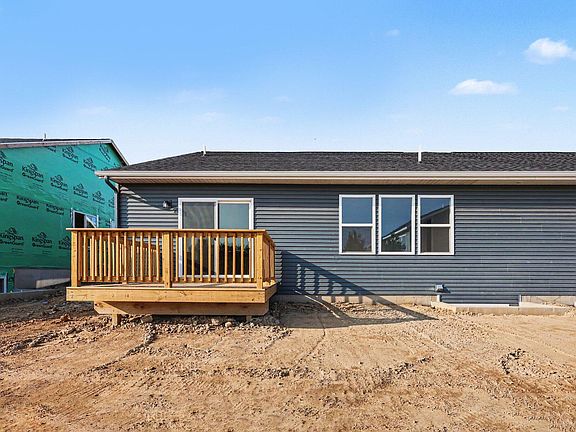 5th image of 6595 Bellflower Dr #2