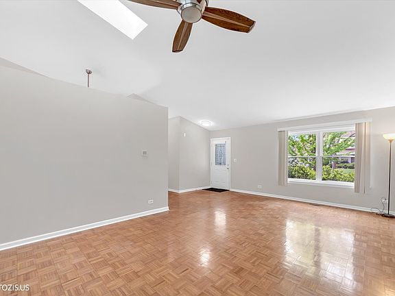 3rd image of 74 Bedford Rd