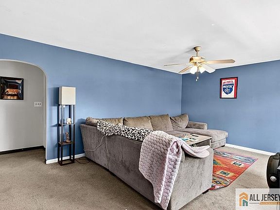 3rd image of 55 Juliet St
