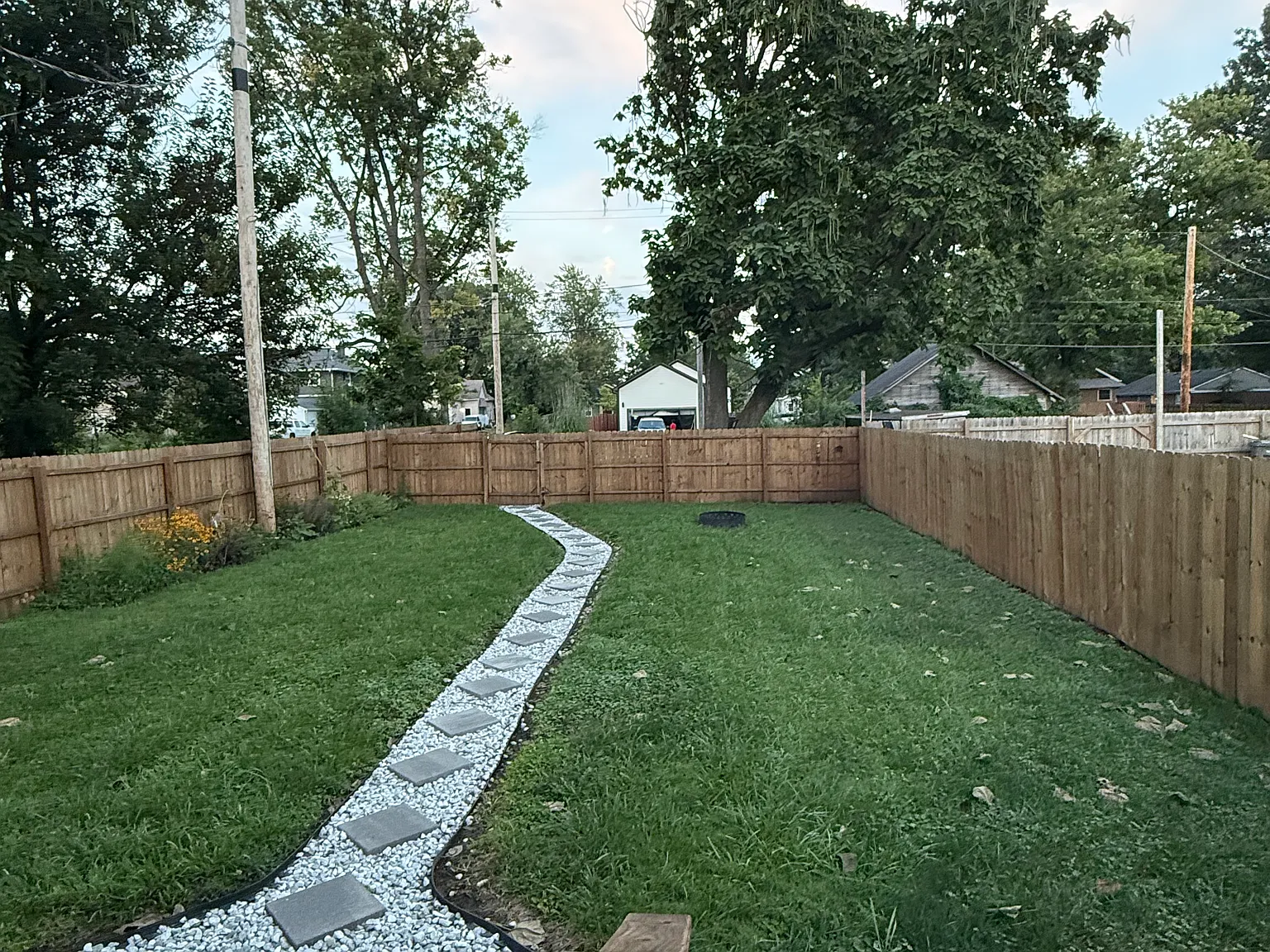 3 bed, 1220 sqft, $1,650 — Photo 2