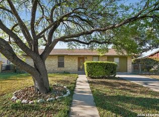 2203 Colony Dr, Hondo, TX 78861