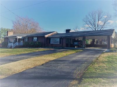 304 Plantation Dr #B, King, NC, 27021