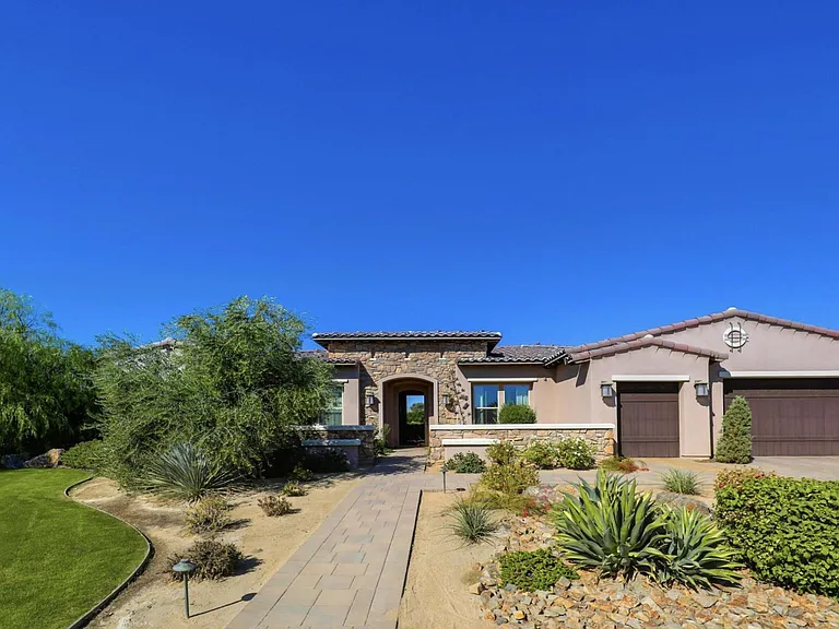 81600 Macbeth St — Photo 20