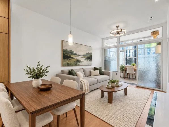 1205 Howe St #1002, Vancouver, BC V6Z 0B2