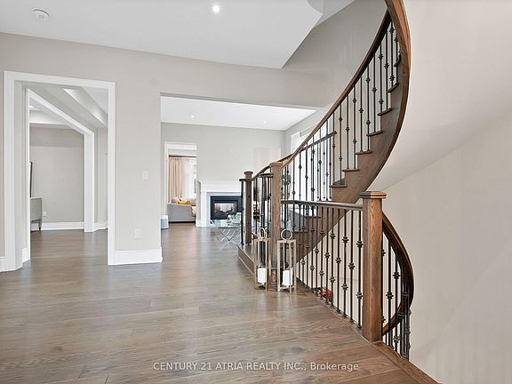 5th image of 12 Macdonald Ct