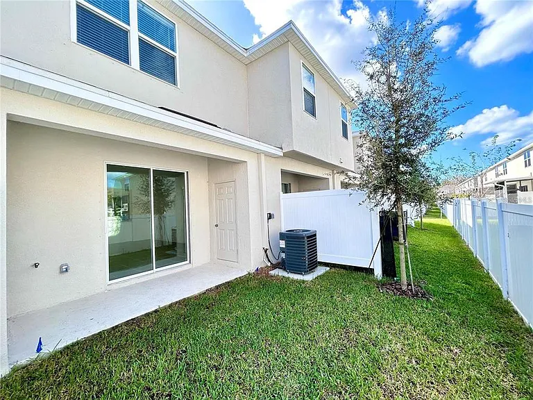 6248 Fairmont Ln — Photo 17