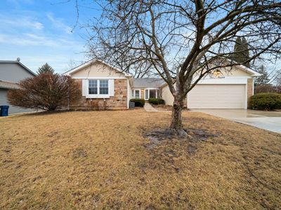 300 Stoney Brook Ct, Algonquin, IL, 60102
