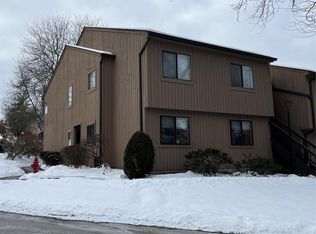 3701 Fox Ln, Poughkeepsie, NY 12603