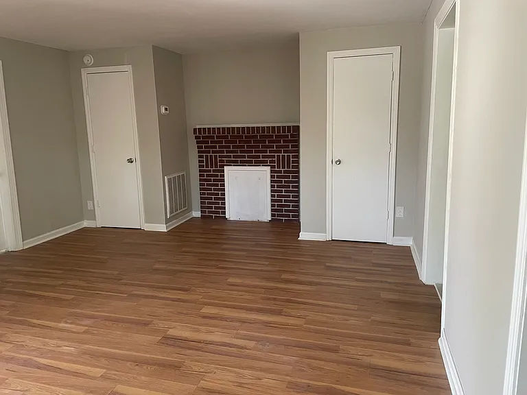 2258 Sibley Rd — Photo 4