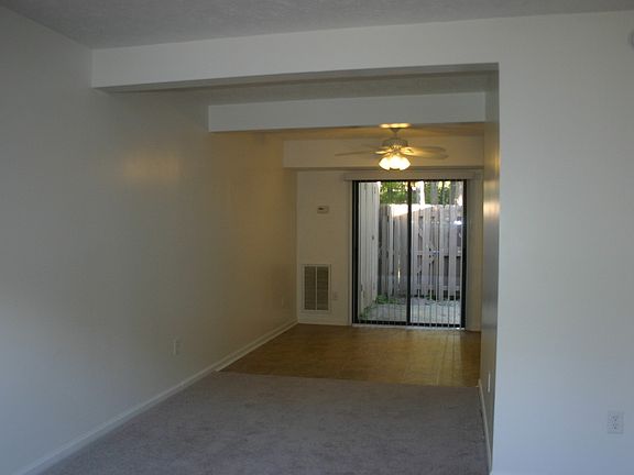 3rd image of 1042 N Green Dr