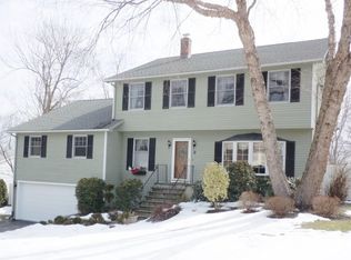 9 Dempsey Ct, Ansonia, CT 06401