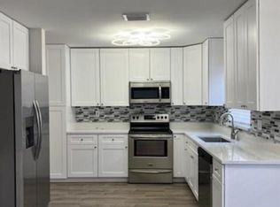 208 Magnolia Ave, Fort Lauderdale, FL 33325