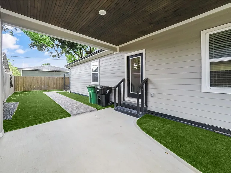 1809 Hardy St — Photo 29