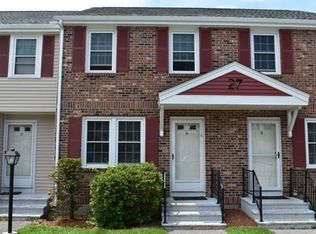 27 Fox Meadow Rd APT D, Leominster, MA 01453