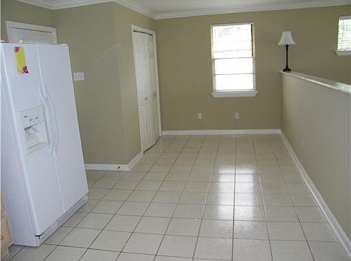 5th image of 1208 Taft Pkwy