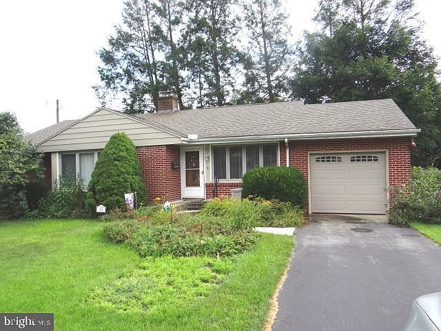1st image of 764 Floral Ave