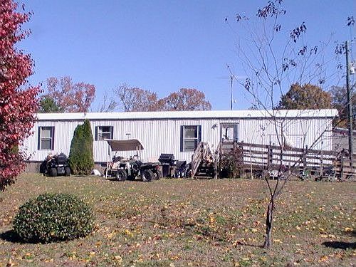 2nd image of 435 Maggie Ln