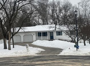 812 Zachery Cir, Reedsburg, WI 53959