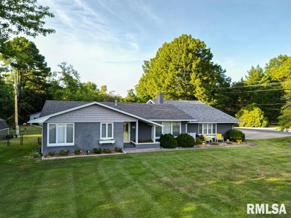 101 Prairie Rd, Carterville, IL 62918