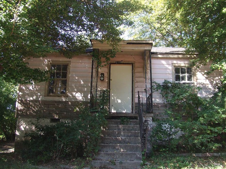 1st image of 2109 Farrington St