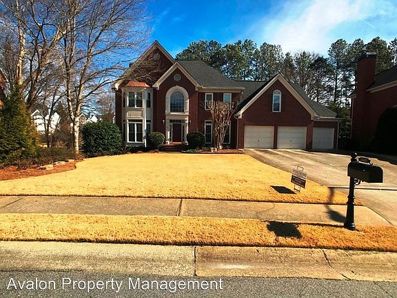 2nd image of 4445 Waterbury Ln