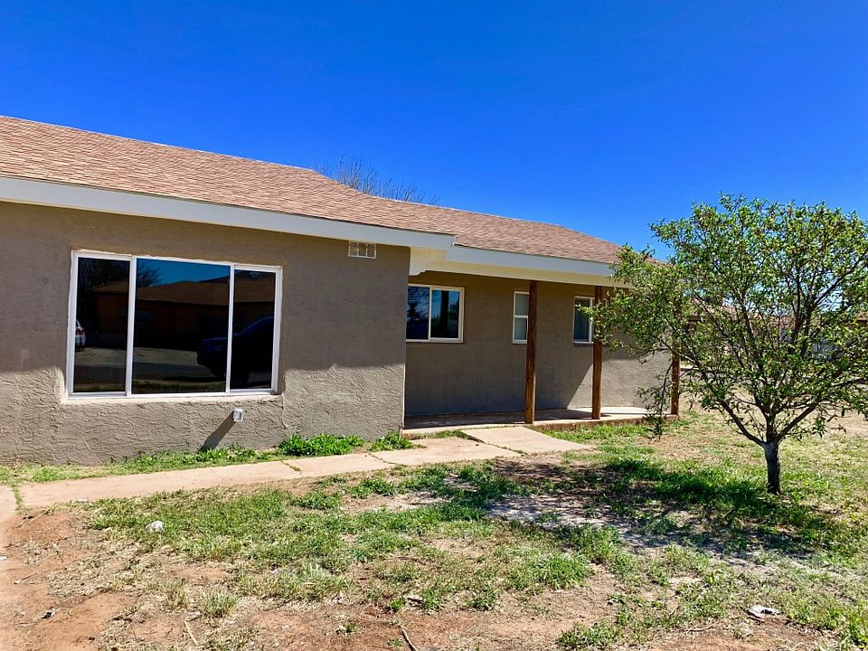 1st image of 308 W Plaza Dr