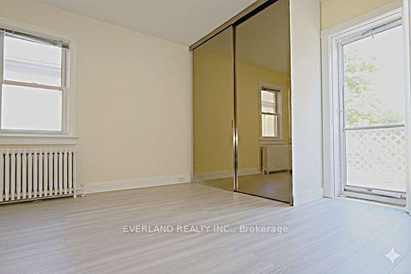 Toronto House for rent - 2 Bedrooms — photo 5