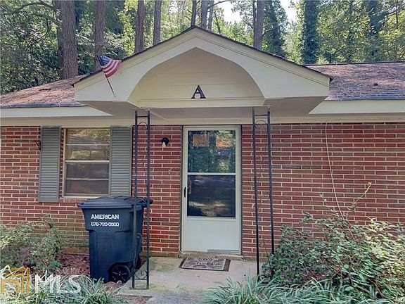 3rd image of 860 Sylvan Park Dr