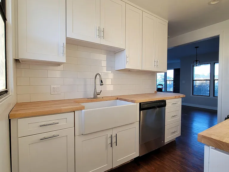 2638 23rd St #B — Photo 2