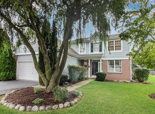 544 Sparrow Ct, Lindenhurst, IL 60046