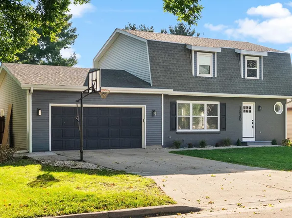 1530 Meadowlark Dr, Janesville, WI 53546