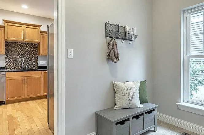 11910 Crystal Dr — Photo 22