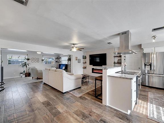 2nd image of 2138 Timber Ln
