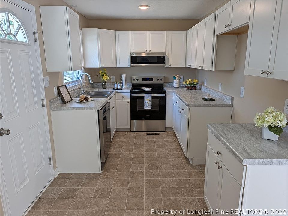 1st image of 808 Weiss Ave