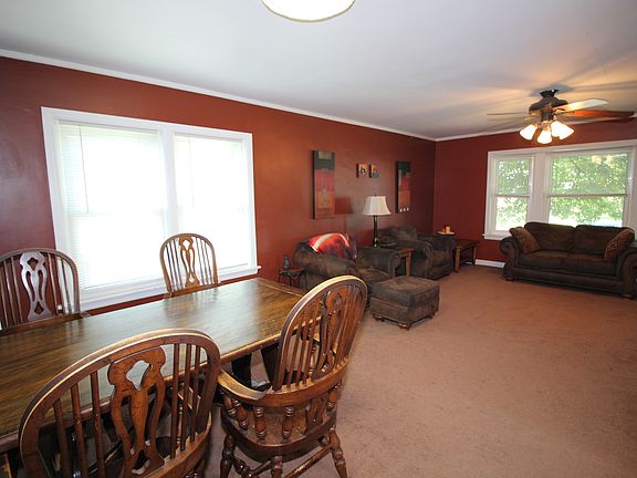5th image of 9229 Sproat Ave