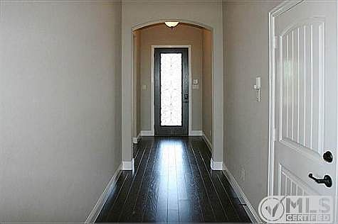 4th image of 1715 Crescent Oak St