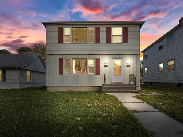 5906 N 69th St, Milwaukee, WI 53218