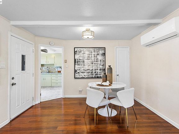5th image of 1691 Ashbury Dr