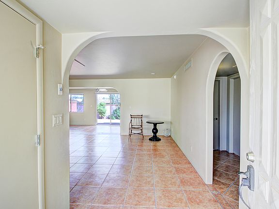 4th image of 511 S Paseo Lazo Cir