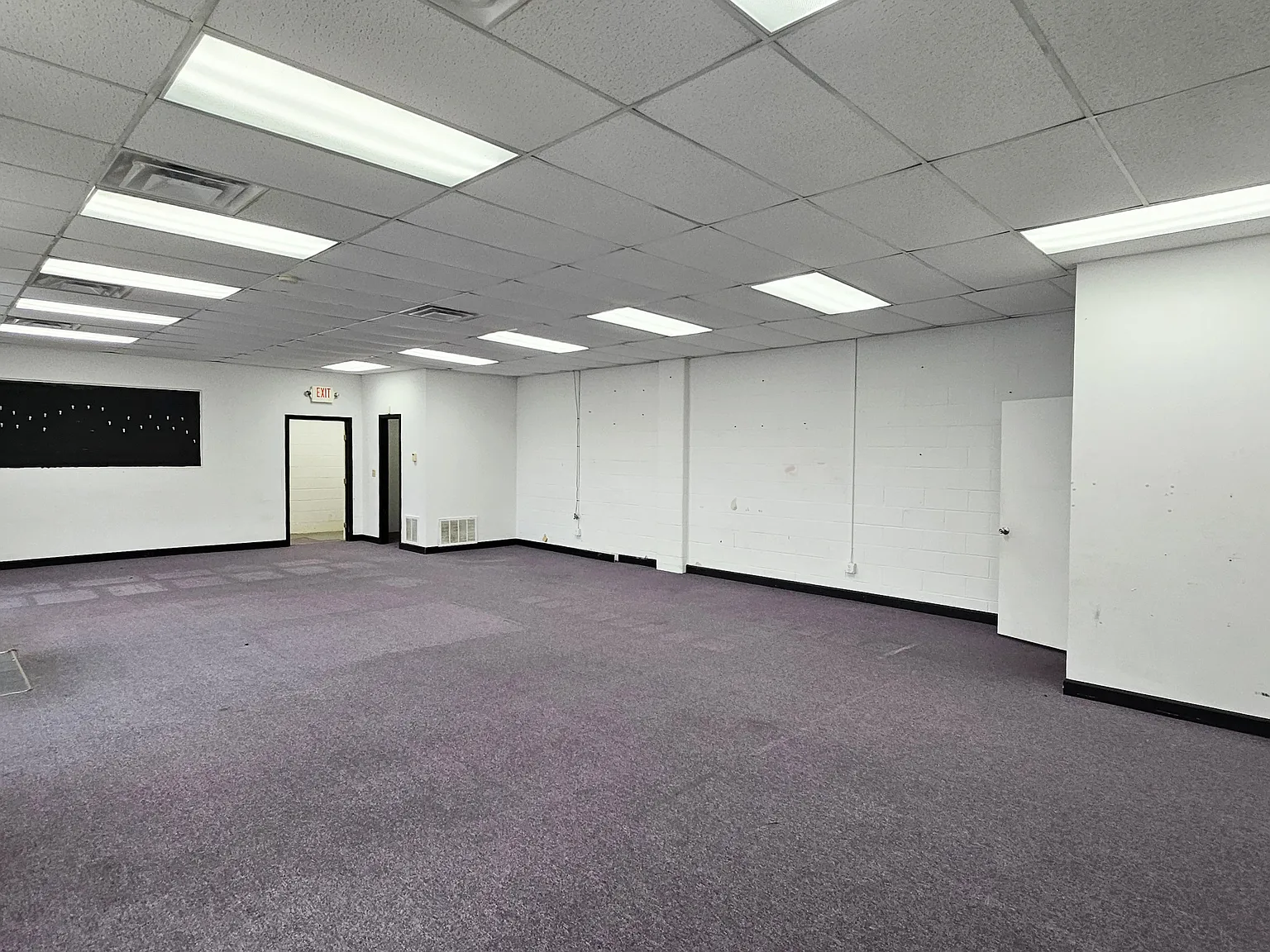2 bed, 1250 sqft, $1,300 — Photo 4