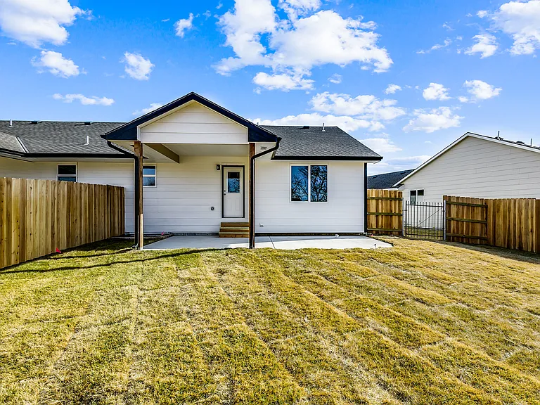 10403 E Conifer St — Photo 12