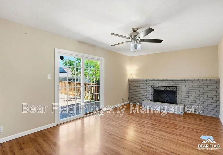 1312 Mission Dr — Photo 9